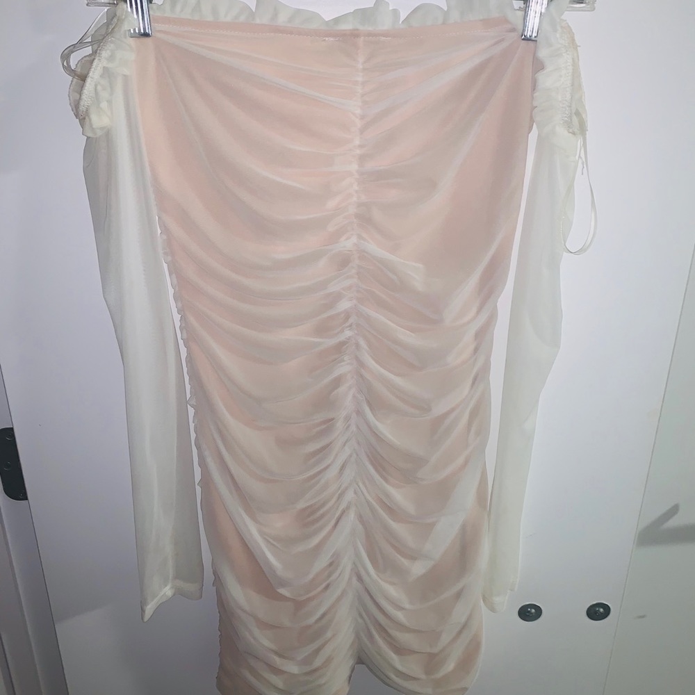 Fashion Nova Dress , Great condition Stretch dress - Picture 3 of 5